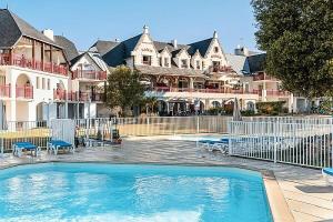 Bazén v ubytovaní Le Domaine De Cramphore - maeva Home - Appartement 2 Pièces 4 Personnes - Confort MAE-8426 alebo v jeho blízkosti