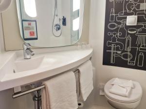 Koupelna v ubytování Hotel ibis Dijon Centre Clemenceau
