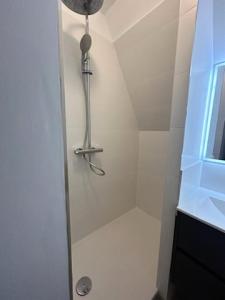 Kúpeľňa v ubytovaní La Résidence du Golf - maeva Home - Appartement 2 pièces 5 personnes - Confort MAE-5374