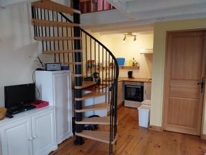 Kuchyň nebo kuchyňský kout v ubytování Séjour à la campagne