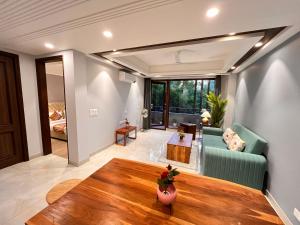 Posezení v ubytování Hotel South Ex Residency - South Ex near AIIMS Delhi - Couple Friendly