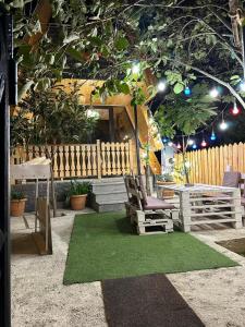 Zahrada ubytování Gonio Chalet.020