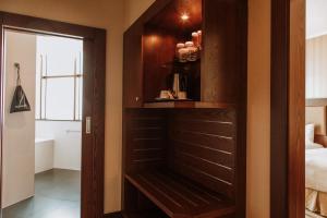 Postel nebo postele na pokoji v ubytování DoubleTree by Hilton Bratislava