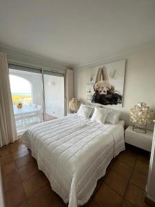 Postel nebo postele na pokoji v ubytování Les Bastides aux Restanques du Golfe de St Tropez - Maeva Home - Appartement 84