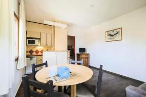 Η κουζίνα ή μικρή κουζίνα στο Résidence Les Ravines - maeva Home - Studio 4 personnes Sélection MAE-3344