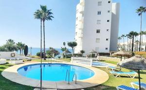 Bazén v ubytovaní NUEVO! Algaida Calahonda Beach Studio alebo v jeho blízkosti