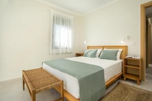 Postel nebo postele na pokoji v ubytování Beachfront Villa Rhodes SeaShell