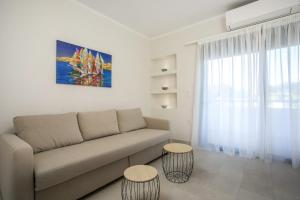 Posezení v ubytování Beachfront Villa Rhodes SeaShell