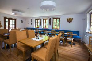 Restoran atau tempat lain untuk makan di Hotýlek pod smrkem