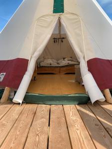 Foto sihtkohas Belau asuva majutusasutuse Tipi Kiowa galeriist