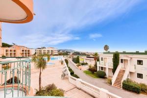 Basen w obiekcie Résidence Cannes Villa Francia - maeva Home - Appartement 2 pièces 5 personnes - Budget MAE-0634 lub w pobliżu
