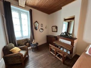 Fotografia z galérie ubytovania Maison dans la magnifique village de Montjoi v destinácii Monjoi