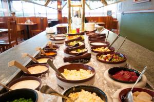 Φαγητό σε αυτό το πανδοχείο ή κάπου εκεί κοντά