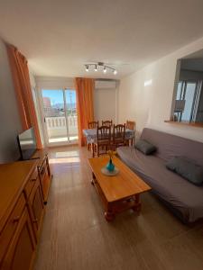 Χώρος καθιστικού στο Alpen 1 Voramar Playa Norte