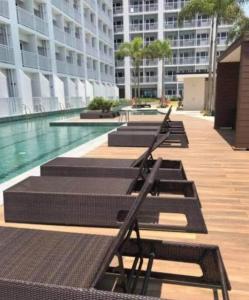Kolam renang di atau dekat dengan 2 BR SMDC Breeze Residences
