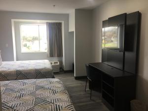 Postel nebo postele na pokoji v ubytování Motel 6-McAllen, TX - East
