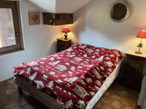 Giường trong phòng chung tại Résidence Betelgeuse - 3 Pièces pour 5 Personnes 004