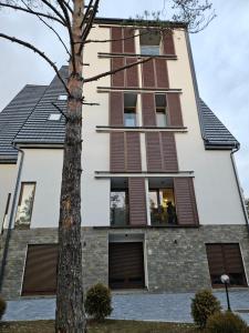 O edifício onde o apartamento está situado