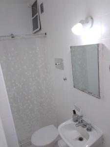 Koupelna v ubytování Departamento en el Centro de Mendoza