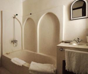 Koupelna v ubytování Riad Porte Royale