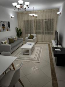 Smart Home Vacation Home tesisinde bir oturma alanı