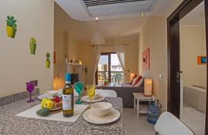 Bild i bildgalleri på Buki-Gravity-Homes, App No2, amazing seaview apartment in 5 star hotel Gravity Sahl Hasheesh-FOR GUESTS WITH NONEGYPTIAN PASSPORTS i Hurghada