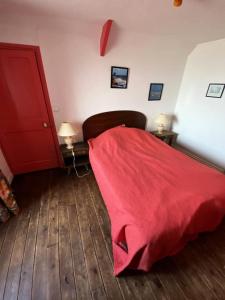 Posteľ alebo postele v izbe v ubytovaní Résidence 720-pleneuf Val Andre - Maison typique situé en plein sur la digue du Val-André. MAE-2844