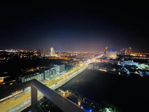 Nespecifikovaný výhled na destinaci Jomtien pláž nebo výhled na město při pohledu z apartmánu