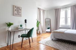 תמונה מהגלריה של 4 Bedroom Sun Drenched & Designer Home בברוקלין