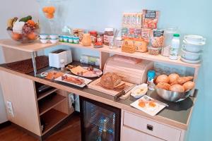Makanan di atau di tempat lain dekat bed & breakfast