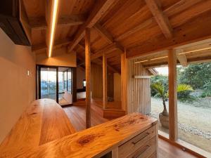 TV a/nebo společenská místnost v ubytování Nonpura　VACATION VILLA　iriomote