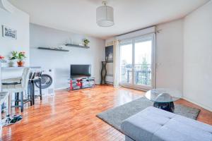 Μια τηλεόραση ή/και κέντρο ψυχαγωγίας στο Chaleureux du Châtillon