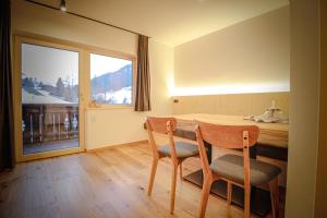 Nespecifikovaný výhled na hory nebo výhled na hory při pohledu z apartmánu