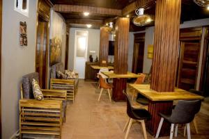Restaurace v ubytování Swahili Homes- Ada Estate