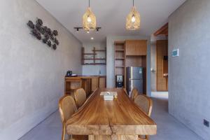 Η κουζίνα ή μικρή κουζίνα στο Ikada Villa by GenuineHost