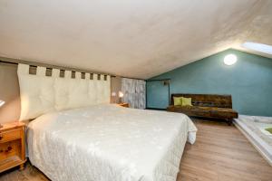 Ένα ή περισσότερα κρεβάτια σε δωμάτιο στο The View +38 φωτογραφίες