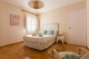 Llit o llits en una habitació de Miwa Studio Albaicin Serenity 27 fotos més