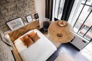 Posteľ alebo postele v izbe v ubytovaní Stylish and sunny 7BD with garden for 17 guests!