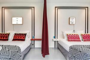 Posteľ alebo postele v izbe v ubytovaní Modern and huge 3BD for 10 guests in Le Marais!