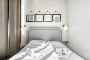 Posteľ alebo postele v izbe v ubytovaní Huge and bright 4BD for 10 guests Sacre-Coeur