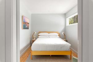 Легло или легла в стая в Modern 1-Bed Pad Minutes Away from Coogee Beach
