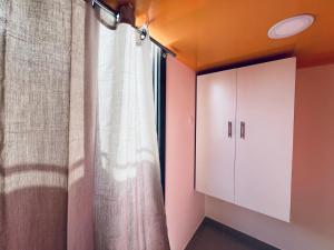 Fotografie z fotogalerie ubytování Moon Backpackers Burjman Exit 2, Family Partitions, Loft partitions, v Dubaji