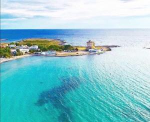 サン・ティジドーロにあるCasa a 30 M dal mareの海上の島の空中