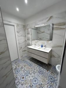 San Peter Vale House的一间浴室