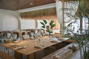 Posezení v ubytování Arinara Beach Resort Phuket - SHA Extra Plus