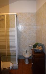 Bilik mandi di Albergo Canella