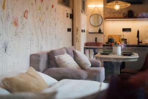 Posezení v ubytování Tiny House Manka