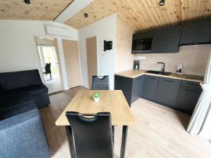 Kuchyň nebo kuchyňský kout v ubytování Sunny Hotel Straubing