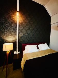 Katil atau katil-katil dalam bilik di Hillside Luxury Villa
