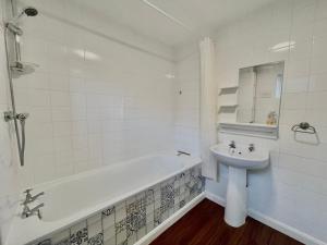 Fotografie z fotogalerie ubytování GuestReady-Close To Leeds City, Spacious, Sleeps 6 v destinaci Leeds